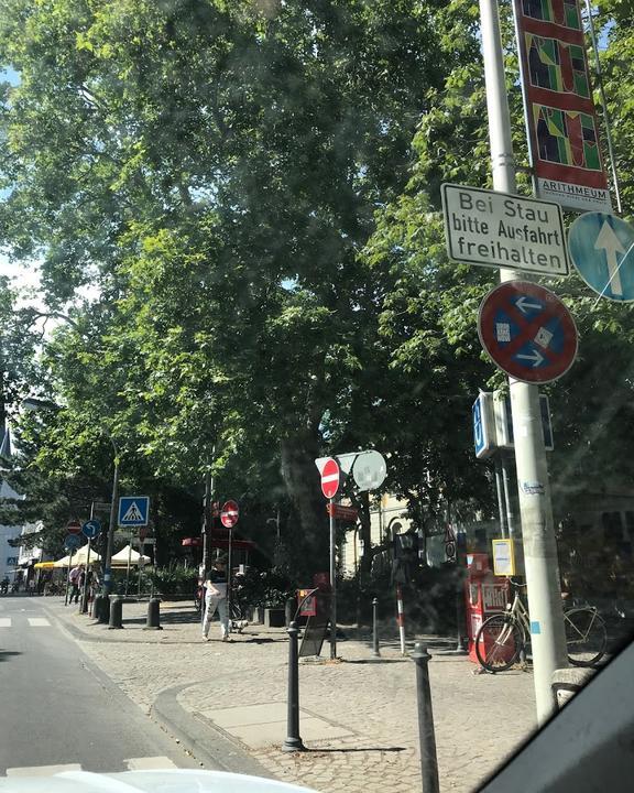 Cafe-Roller at Hofgarten